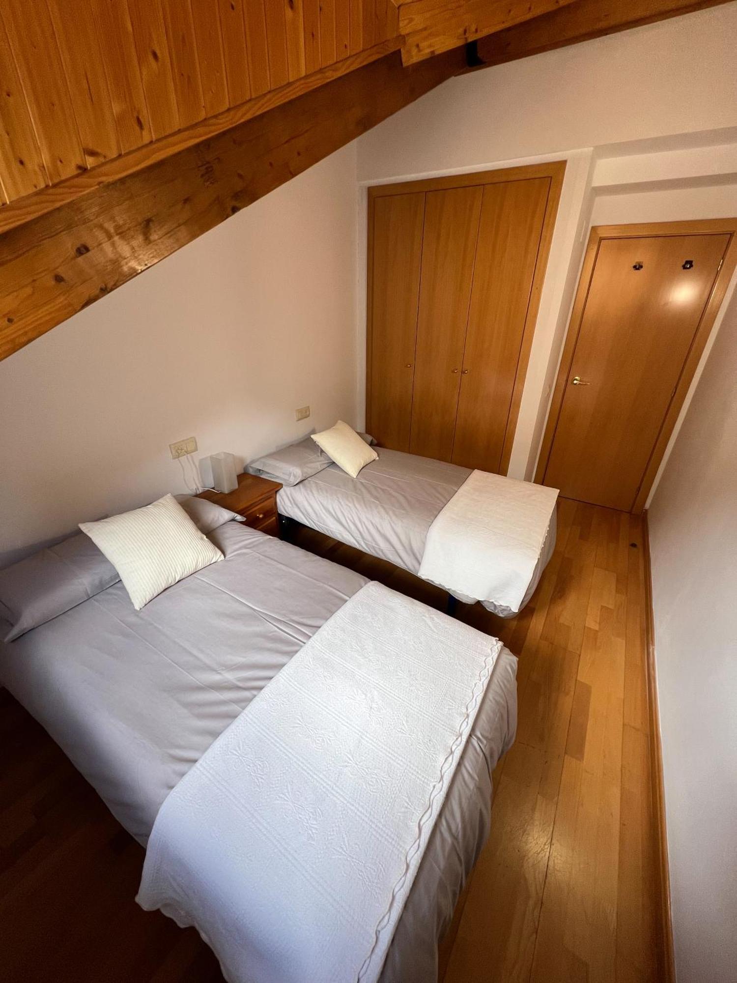Casa La Muga Apartman Benasque Kültér fotó